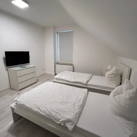 Premium Near Duesseldorf Airport Apartment *