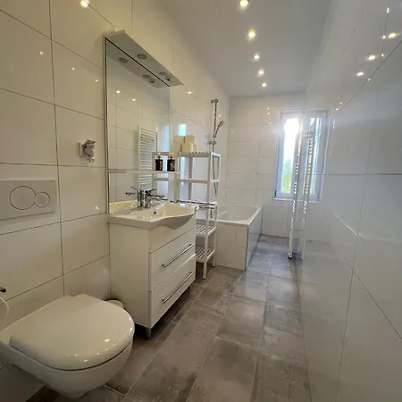 شقة Premium Near Duesseldorf Airport *